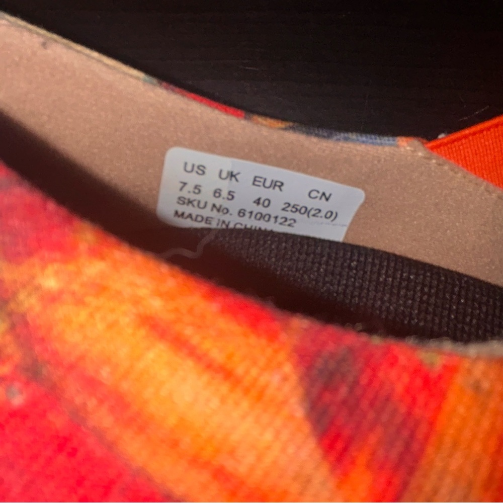UIN COLOR BRUSH TOLEDO slip ons women’s size 7.5 - Picture 8 of 8